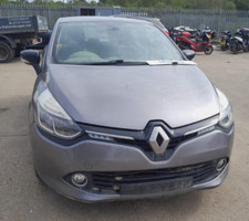 PIANTONE STERZO RENAULT CLIO