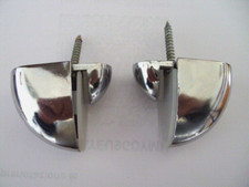 2 coppie di reggimensole cromate + 2 mensole in vetro/cristallo 63x20 x 0,8 cm.