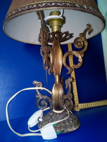 Vecchia grande lampada - grande,