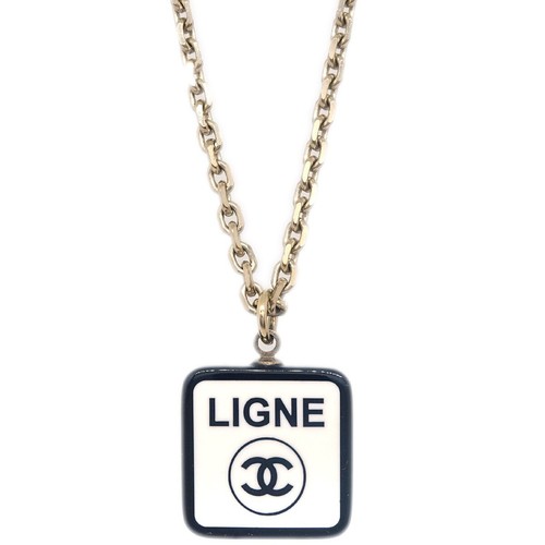 Collana con ciondolo - , catena