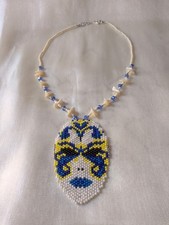 Collana Lunga Artigianale Madreperla Medaglione Maschera Veneziana Boho Chic