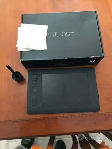 Wacom intuos pro tablet - (s), 9"