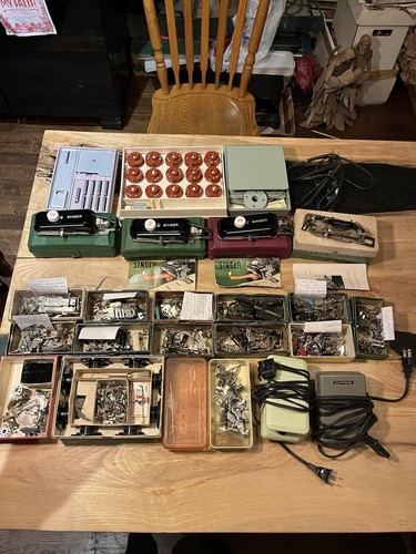 Huge lot vintage singer - huge, of