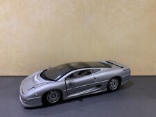 MAISTO Scala 1.24  JAGUAR XJ 220  -  1991