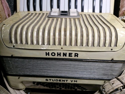 Accordéon vintage chromatique - vintage,