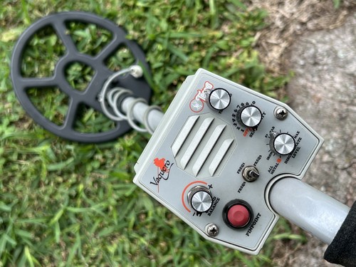 Tesoro vaquero metal detector - vaquero,