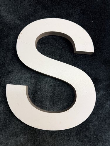 Lettera decorativa - , "s"