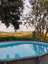 Intex Ultra XTR Frame Piscina Rotonda 549x132cm +pompa + 2 ombrelloni + 2 sdraio