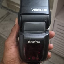 Godox V860IIC Shoe Mount