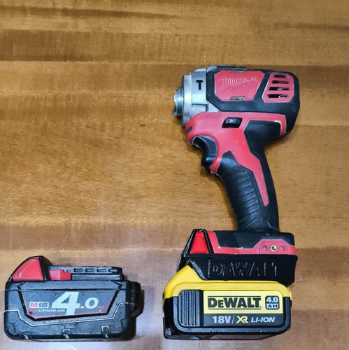 Adattatore batteria dewalt - batteria,