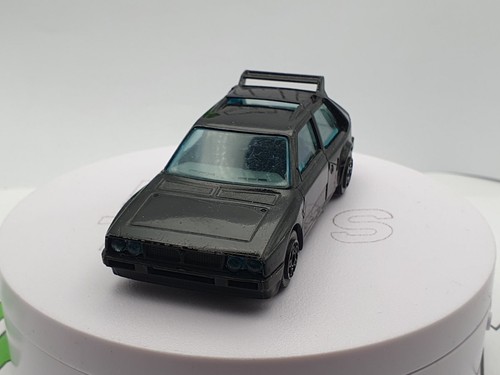Lancia delta stradale - delta,