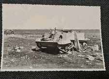 FOTO D'EPOCA 2 GUERRA REGIO ESERCITO TUNISIA CARRO ARMATO INGLESE ABBANDONATO 