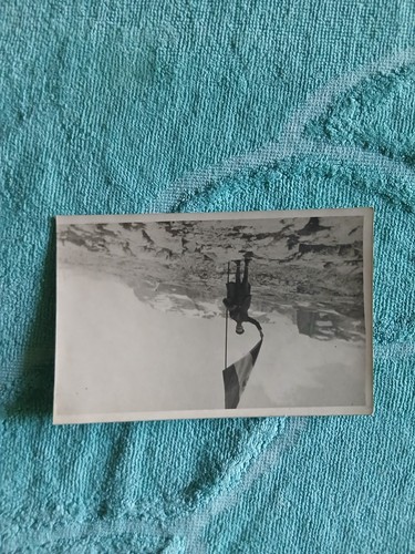 Foto fascista con bandiera - foto,
