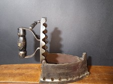VECCHIO FERRO da Stiro in FERRO Con Manico in di Legno VINTAGE Antico D'Epoca