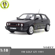 Modellino auto pressofuso 1/18