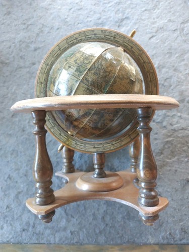 Mappamondo legno vecchia - in,