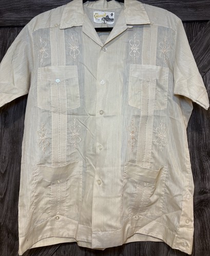 Cuban accord guayabera - cuban, d'accord