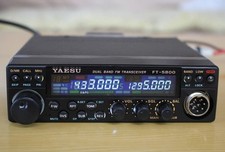 Radio ricetrasmettitore YAESU