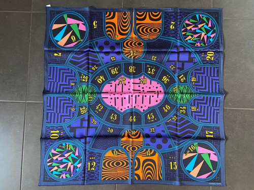 Foulard hermès intitulé jeu - hermès,
