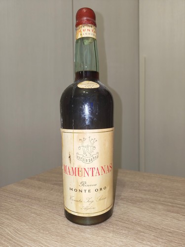 Vino collezione manuntanas - vino, da