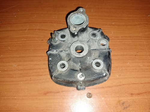 Testata testa per - testa,
