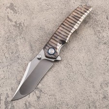 Coltello pieghevole tattico