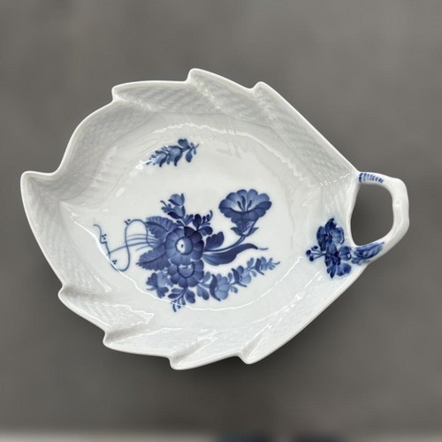 Royal copenhagen piatto foglia - copenhagen,