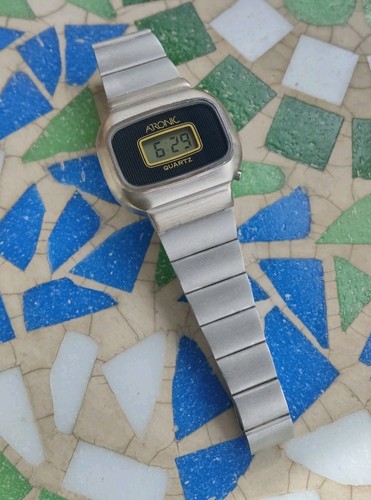 Vintage lcd digital - lcd, watch