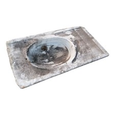 Antico vecchio lavandino da