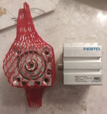 FESTO Cilindro a corsa corta