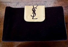 Pochette Vintage Yves Saint Laurent Parfums – Velluto Nero & Interno Satinato 