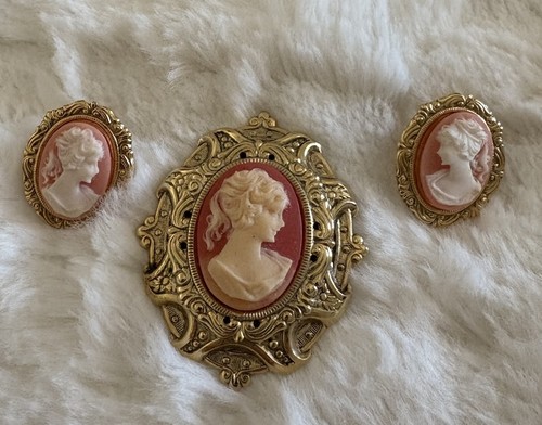 Spilla ovale vintage gioielli