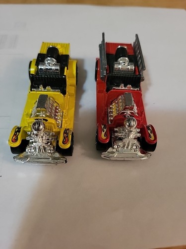 Due hot wheel - wheel, numero