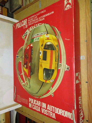 Vecchia pista automobili - pista, di