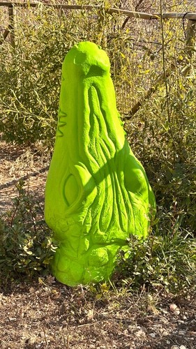 Pezzo scultura moderna - di,