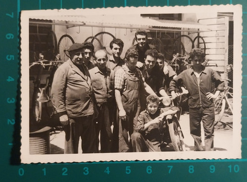 Foto biciclettaio operai - biciclettaio,