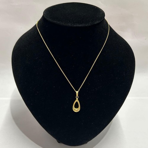 Collana tono oro vintage