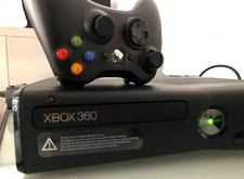 XBOX 360 S Console 4GB Memory** Wireless Controller Composite AV Cable