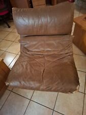 poltrona in pelle modello onda Saporiti