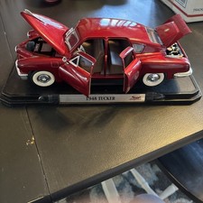 Firma stradale 1948 Tucker