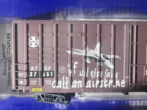 Auto box mtl graffiti - box, n