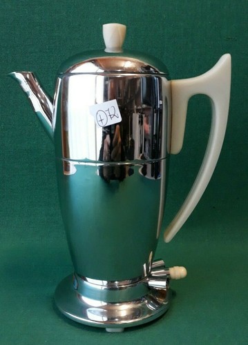 Vecchia caffettiera elettrica - vecchia,