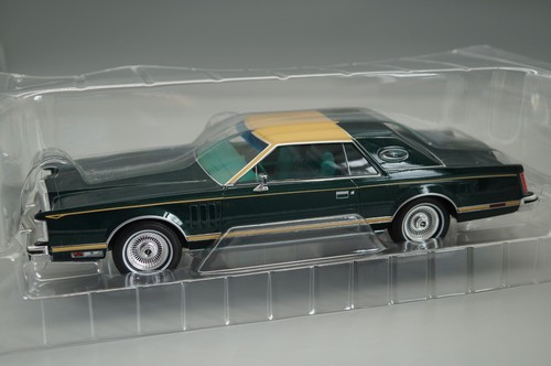 Modellino auto gruppo - 1:18,