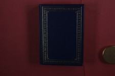 402746 Mary Higgins Clark