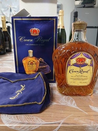 Whisky crown royal 1981 40 - , 40°