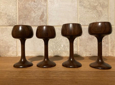 4 portauovo in teak metà