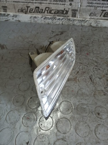 Freccia anteriore destra - anteriore, vespa