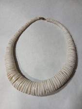 Collana graduata arrotolata a