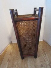 Portaombrelli vintage in legno