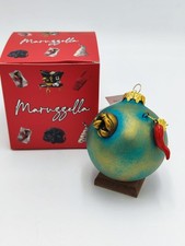 Pallina di Natale verde ottonaio con maschere e corni portafortuna in ceramica f